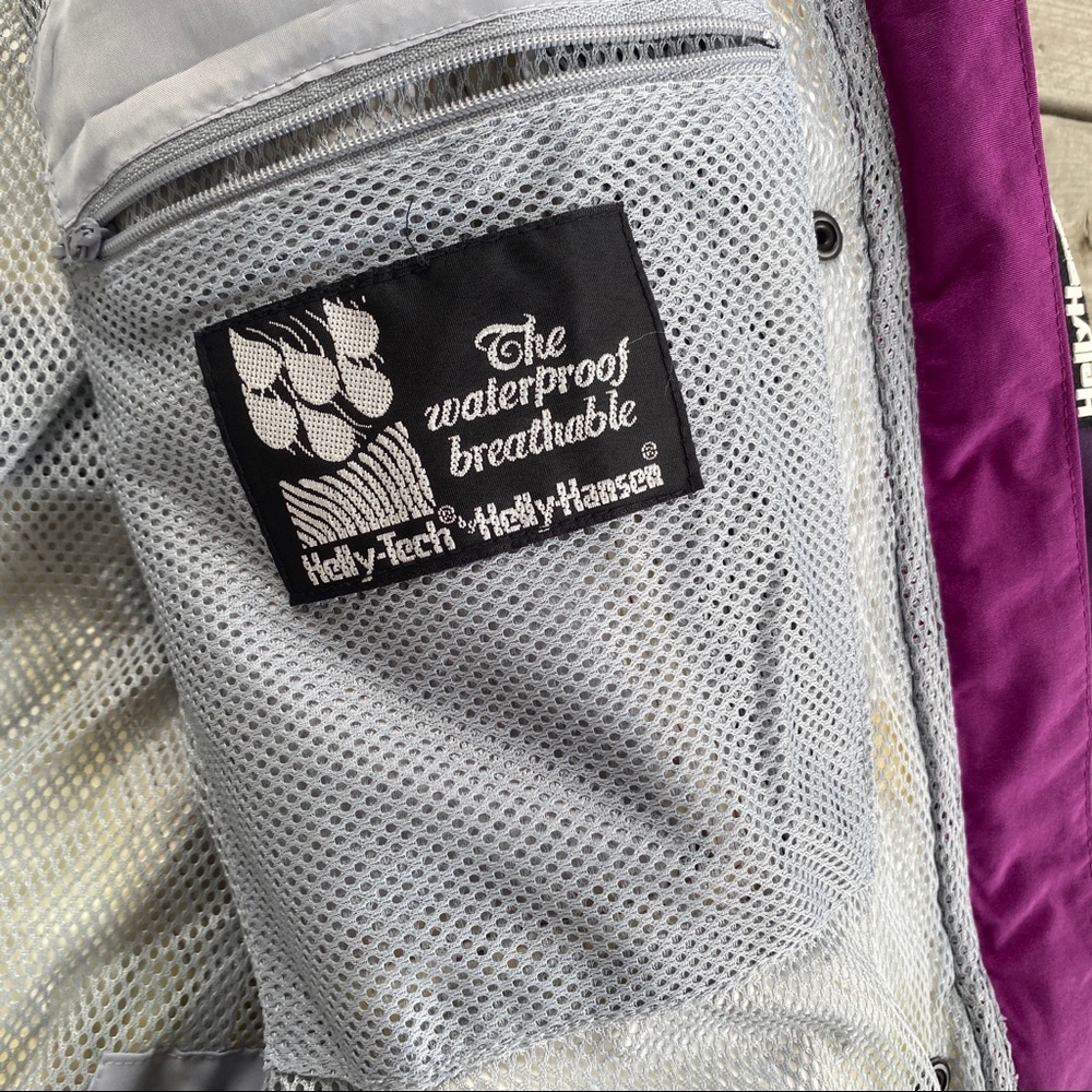 Helly Hansen White and Purple Ski Jacket - Picture 12 of 16